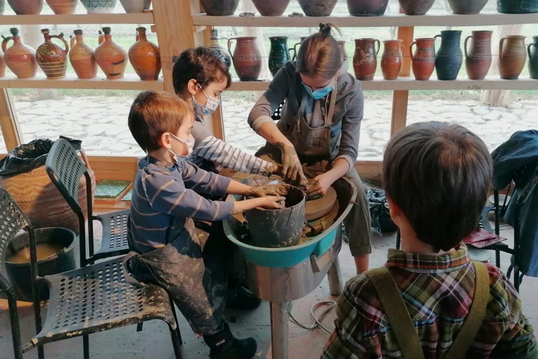 Piscu Pottery School